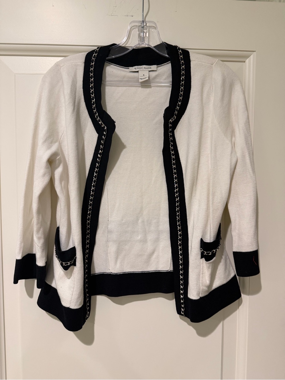 White House Black Market Chain Trim Cardigan Jacket Small
Description: